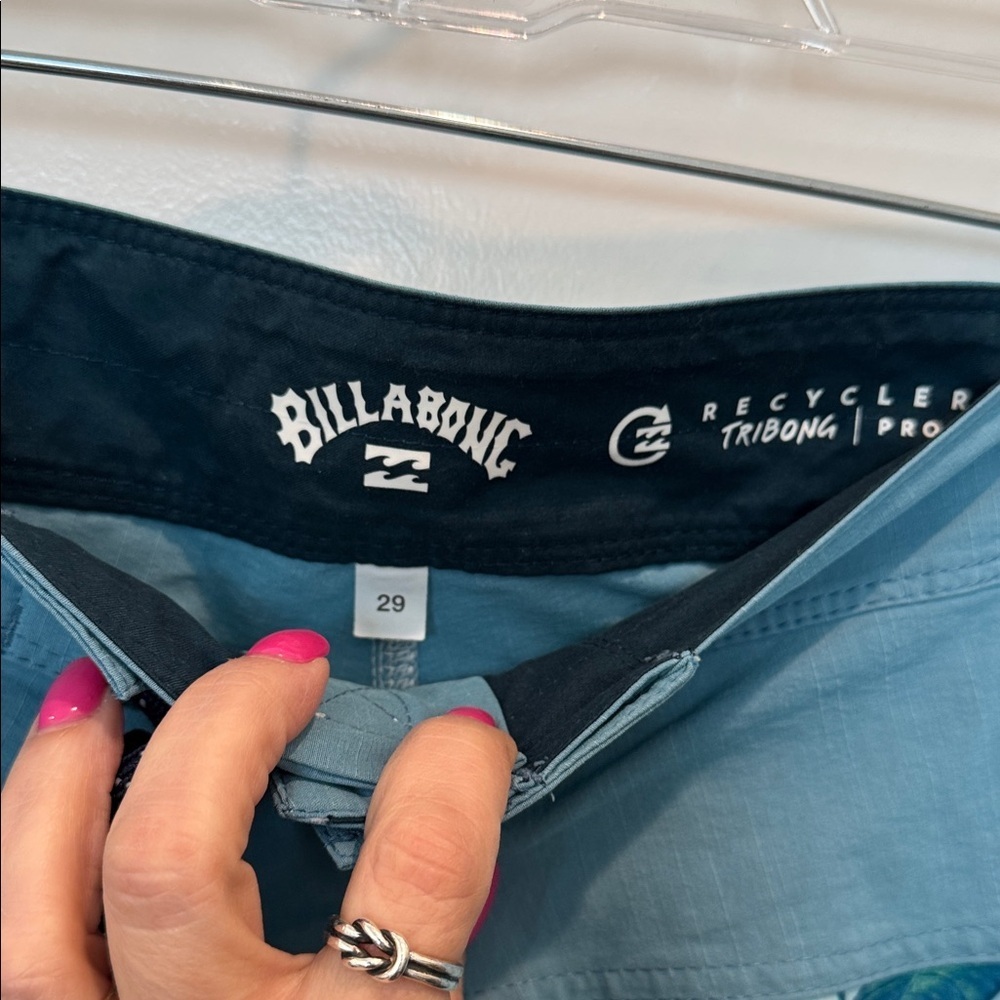 Billabong Men's Tropical Blue and Navy Board Shorts - Picture 2 of 6
